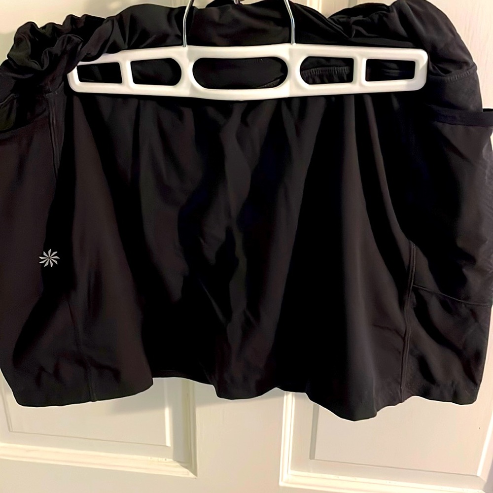 Athleta Doby Be Free Black Skort. Size M.